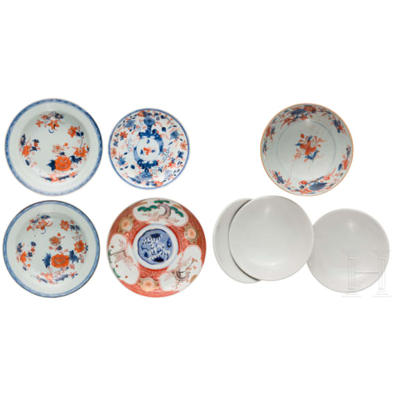 A small collection of Chinese and Japanese porcelain bowls, 19th/20th century