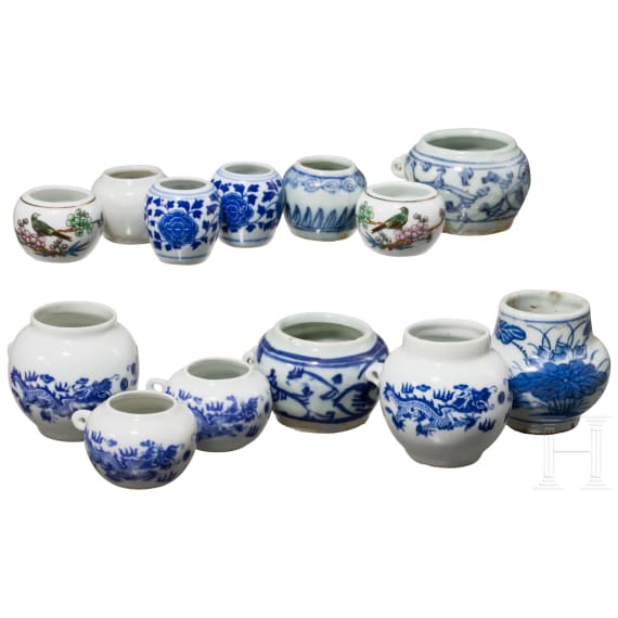 A set of 13 Chinese miniature vases, 19th/20th century