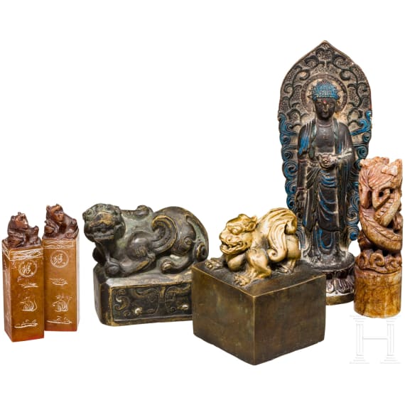 Five seals and small Buddha figure, China, 19th/20th century