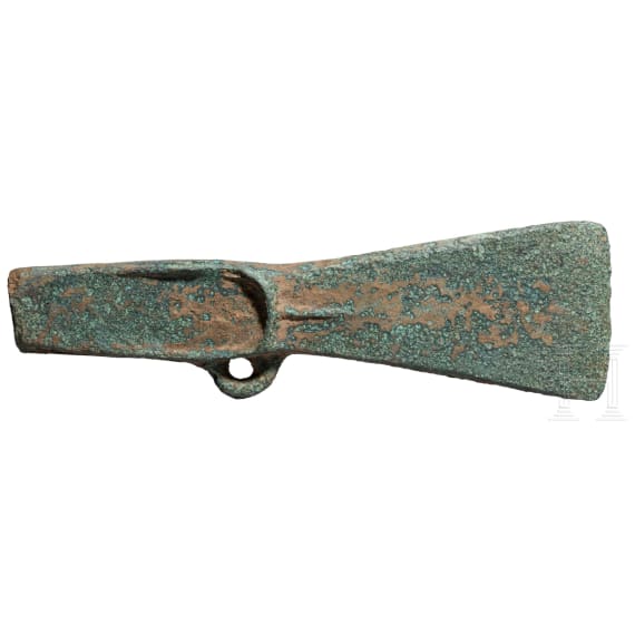 A western European Bronze Age axehead, 1500 &ndash; 1000 B.C.