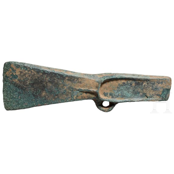 A western European Bronze Age axehead, 1500 &ndash; 1000 B.C.