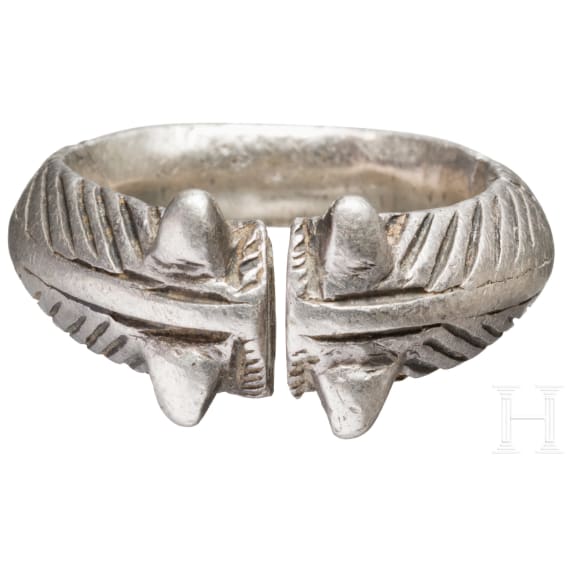 A southeast European silver ring, 2nd century B.C. &ndash; 1st century A.D.