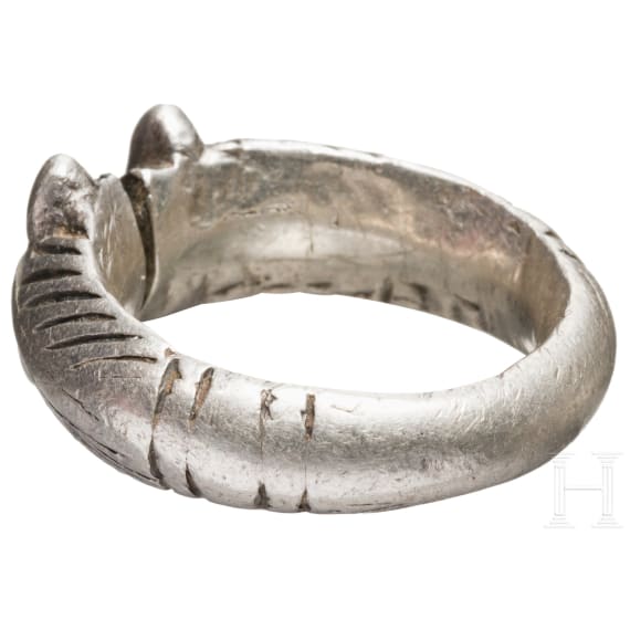A southeast European silver ring, 2nd century B.C. &ndash; 1st century A.D.