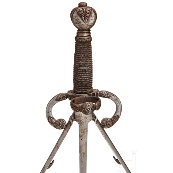 Linkhanddolch mit Springklinge, hochwertige Sammleranfertigung im Stil des 16. Jhdts.