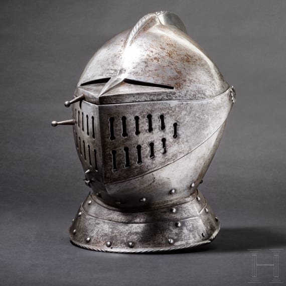 Geschlossener Mantelhelm, Historismus im Stil um 1560