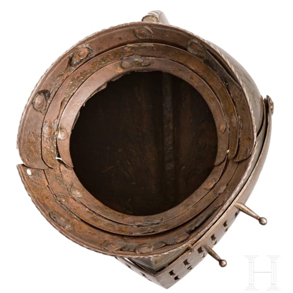Geschlossener Mantelhelm, Historismus im Stil um 1560