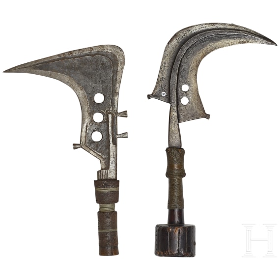 Zwei Sichelmesser der Mangbetu, Kongo