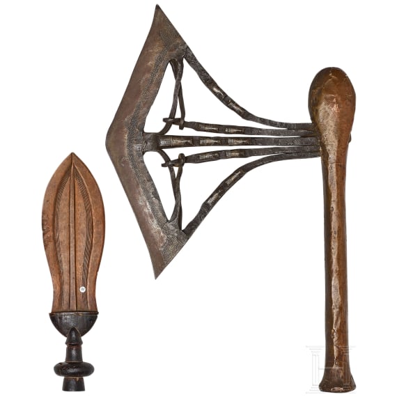 Ikula-Messer der Kuba und gro&szlig;e Ritualaxt der Songye, Kongo