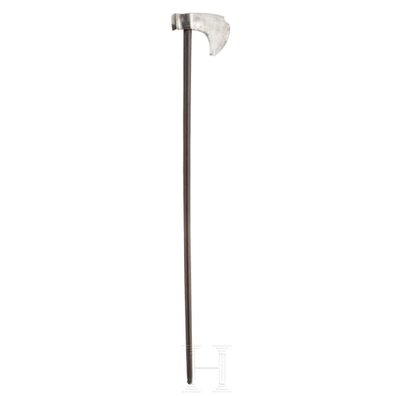 Streitaxt (Tabar) aus feinem Damaststahl, Indien, um 1800