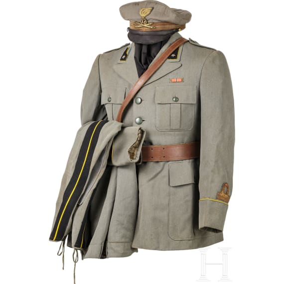 Uniformensemble M 40 f&uuml;r einen Leutnant im 52. Feldartillerie-Regiment der Division "Torino", Ostfront