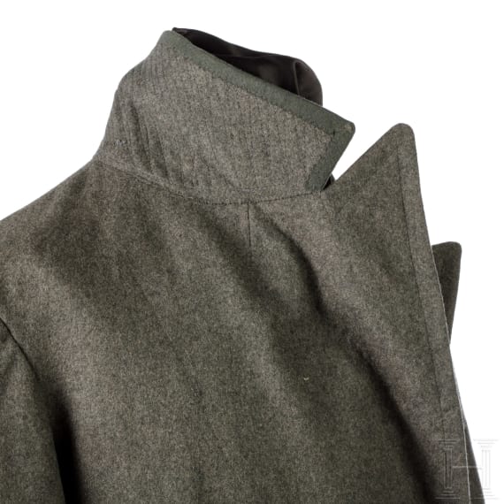 Feldgrauer Mantel und Uniformjacke, &Ouml;sterreich, 1. H&auml;lfte 20. Jhdt.