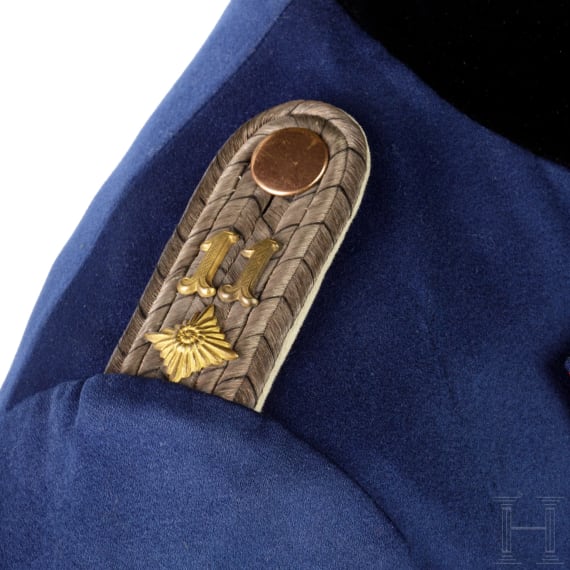 &Uuml;berrock f&uuml;r einen Oberleutnant im Fu&szlig;artillerie-Regiment Nr. 11