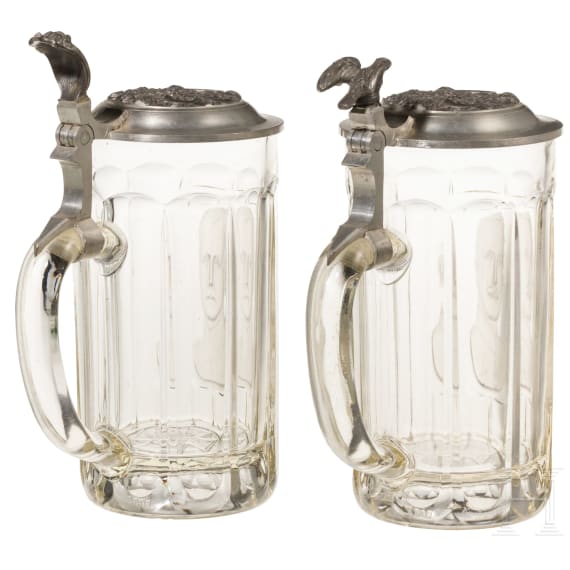 Two glass mugs with portraits of rulers, World War I