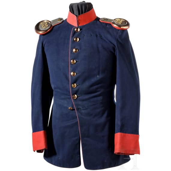 A tunic for a lieutenant in the 11th Royal Saxon Infantry Regiment no. 139