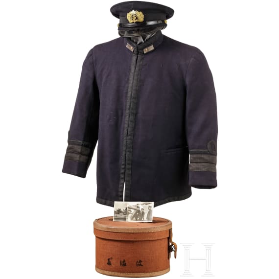 A uniform ensemble for a Japanese counter admiral in World War II