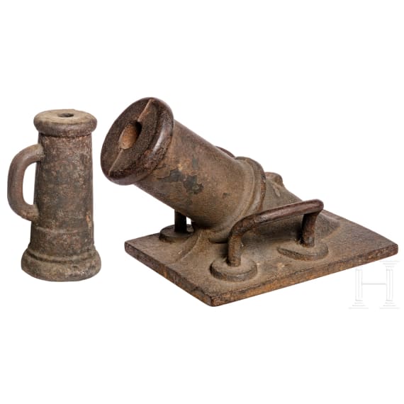 Zwei schwere, eiserne Standb&ouml;ller, deutsch, um 1800
