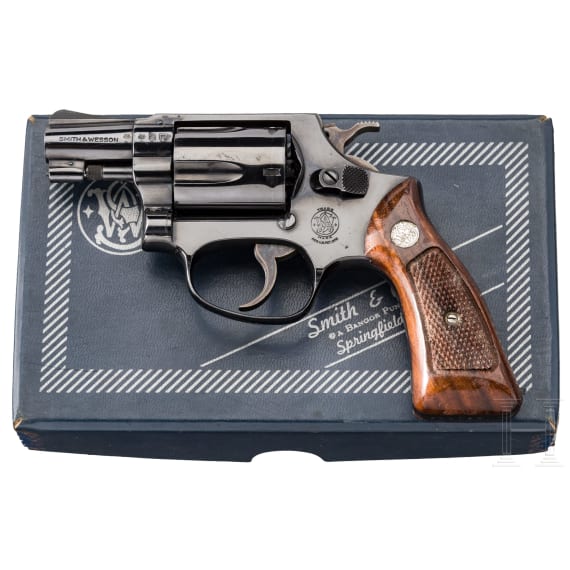 Smith & Wesson Mod. 36, "The .38 Chief's Special", im Karton