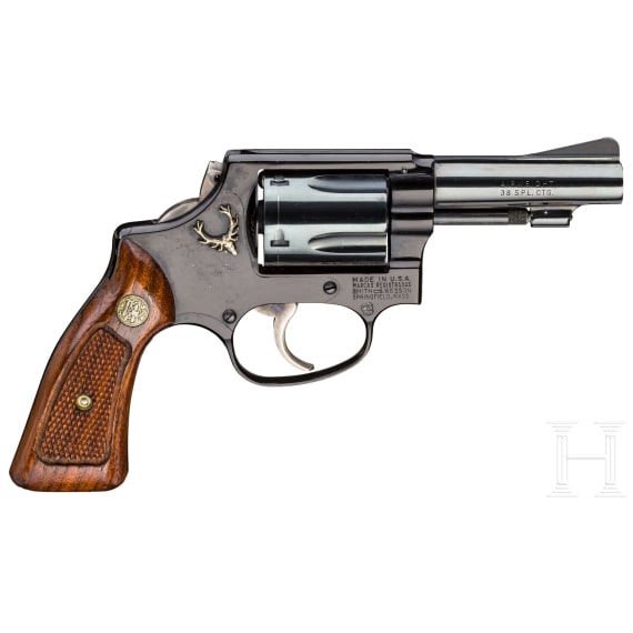 Smith & Wesson Mod. 37, "The .38 Chief's Special Airweight"