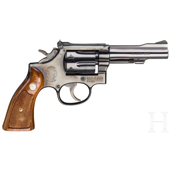 Smith & Wesson Mod. 48-4, "The K-22 Masterpiece Magnum Rimfire"