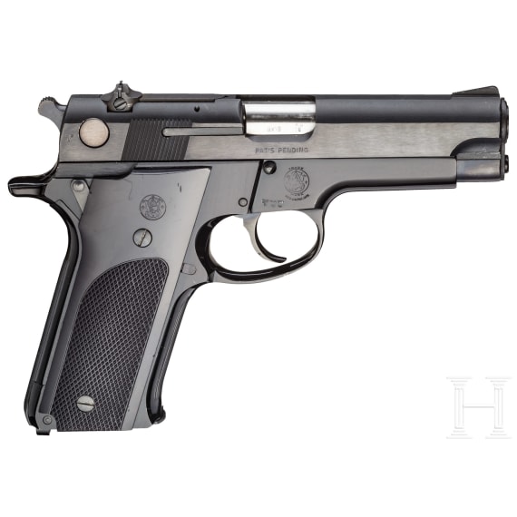 Smith & Wesson Mod. 59, "14-Shot Autoloading Pistol"