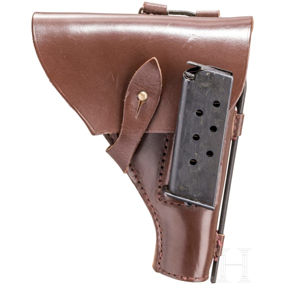 Tokarev TT 33 mit Tasche