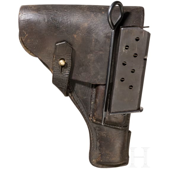 Tokarev TT 33 mit Tasche