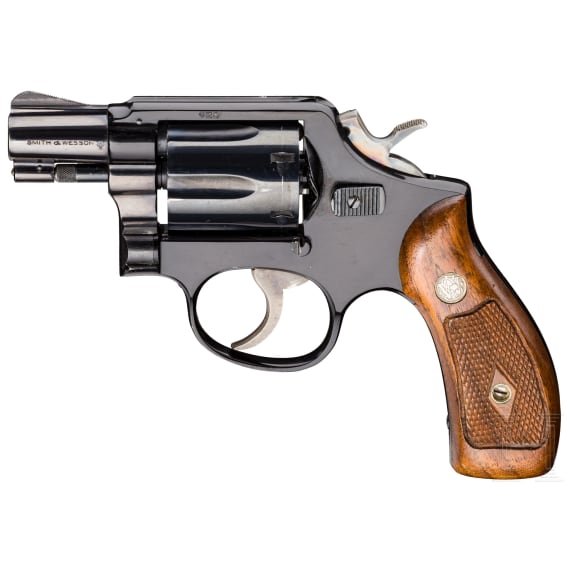 Smith & Wesson Mod. 12, "The .38 M & P Airweight", mit Tasche und Fabrikbrief, Luftwaffe