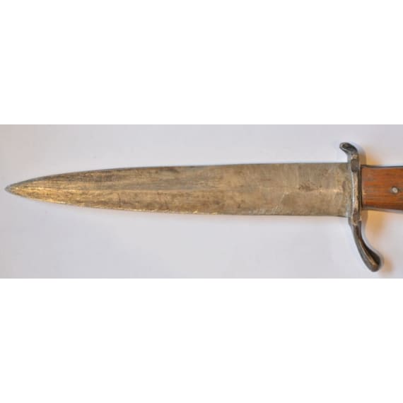 A Bavarian shako M 1895 for J&auml;ger, a dagger and three documents