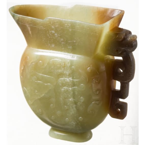 Eleven decorative Chinese objects including four jade bowls, 20th century