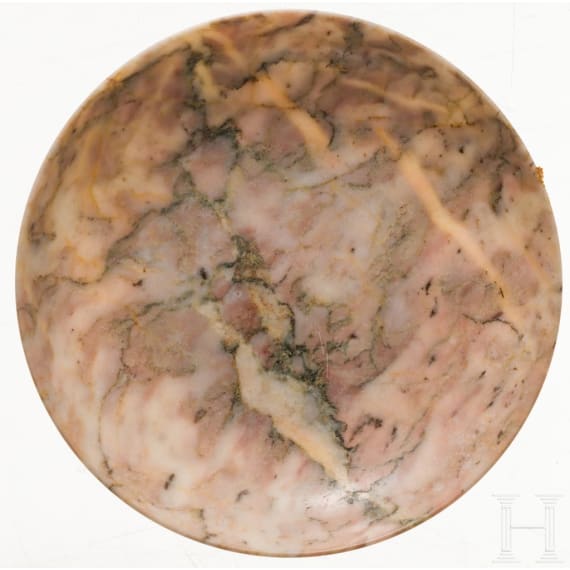 Eleven decorative Chinese objects including four jade bowls, 20th century
