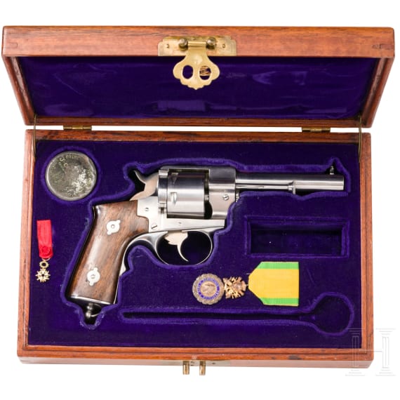 A cased French navy revolver M 1870