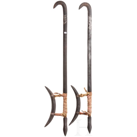 A pair of Chinese bladed weapons, 19th century