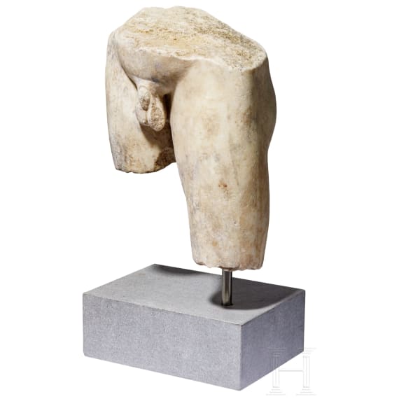 Eindrucksvolles Marmorfragment eines Jünglings, griechisch, 2. - 1. Jhdt. v. Chr.