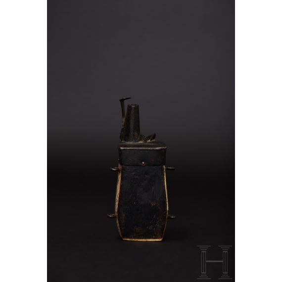 A Saxon powder flask with a bullet reservoir for wheellock puffers, circa 1580
