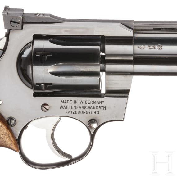 Revolver Korth Serie 24, mit Wechseltrommel, im Kasten