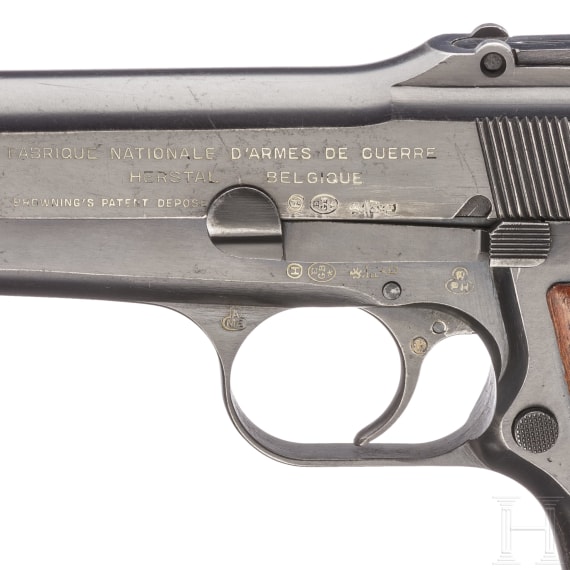 An FN GP (Grand Puissance) HP Mod. 35 with stock and reservist’s sash