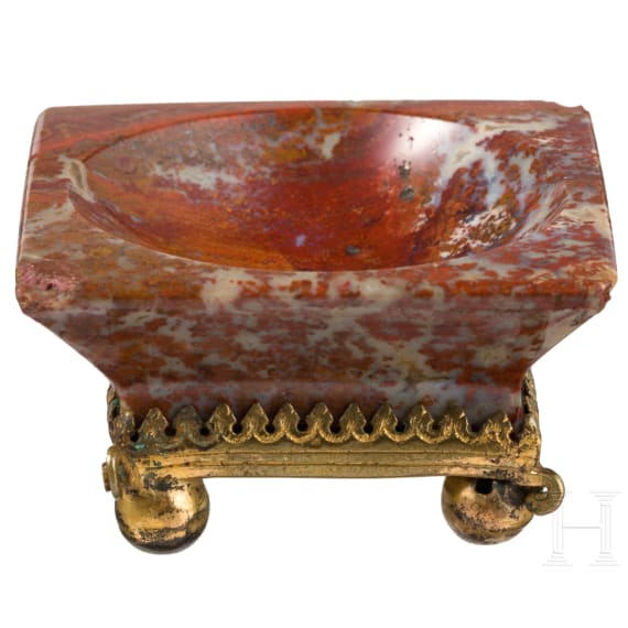 Feine Marmorschale in vergoldeter Bronzemontur, Italien, 19. Jhdt.