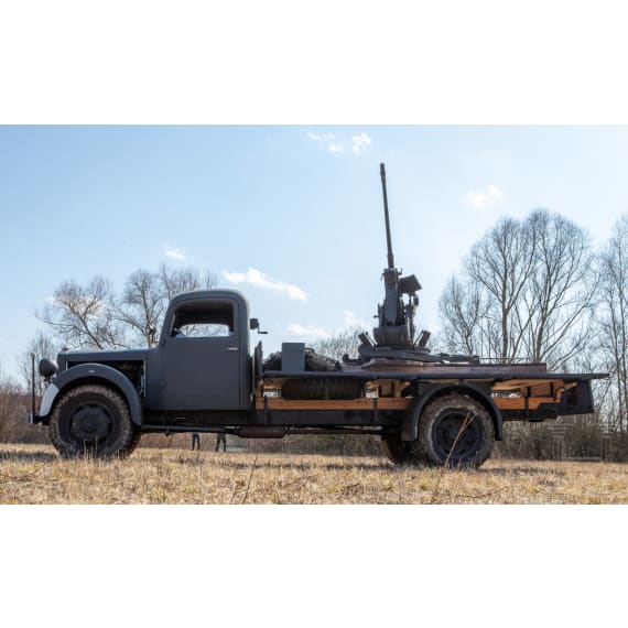 Selbstfahrlafette auf Basis des Mercedes-Benz L 3000 S mit 2 cm Flak 30, Baujahr 1939