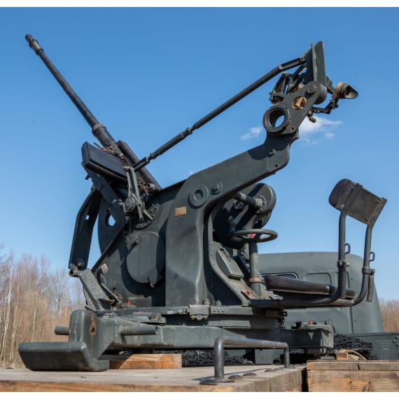 Selbstfahrlafette auf Basis des Mercedes-Benz L 3000 S mit 2 cm Flak 30, Baujahr 1939