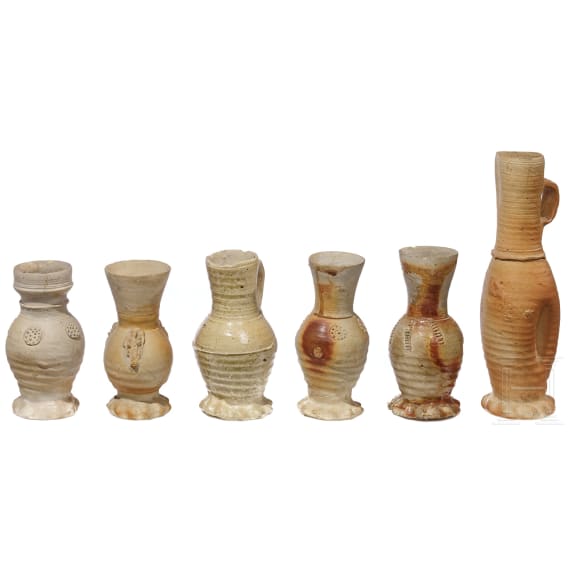 Kleine Sammlung Raenerer Steinzeuggef&auml;&szlig;e, 17./18. Jhdt.