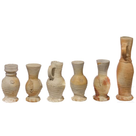 Kleine Sammlung Raenerer Steinzeuggef&auml;&szlig;e, 17./18. Jhdt.