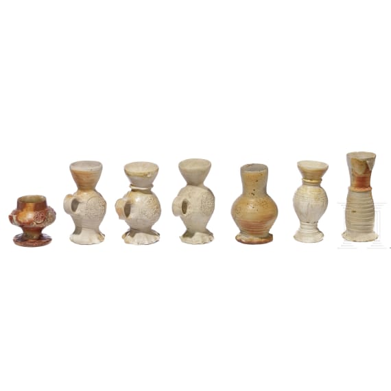 Kleine Sammlung Raenerer Steinzeuggef&auml;&szlig;e, 17./18. Jhdt.