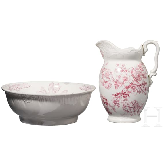 Zwei Waschtischgarnituren Villeroy & Boch bzw. Imperial Bonn