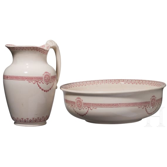 Zwei Waschtischgarnituren Villeroy & Boch bzw. Imperial Bonn