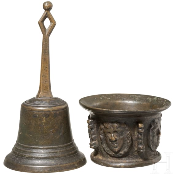 M&ouml;rser und Handglocke, Spanien, um 1700