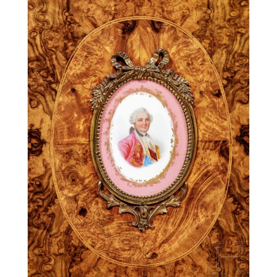 Aufwendig furnierte Anrichte im Louis XVI-Stil, Frankreich, 20. Jhdt.