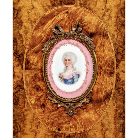 Aufwendig furnierte Anrichte im Louis XVI-Stil, Frankreich, 20. Jhdt.