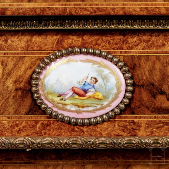 Aufwendig furnierte Anrichte im Louis XVI-Stil, Frankreich, 20. Jhdt.