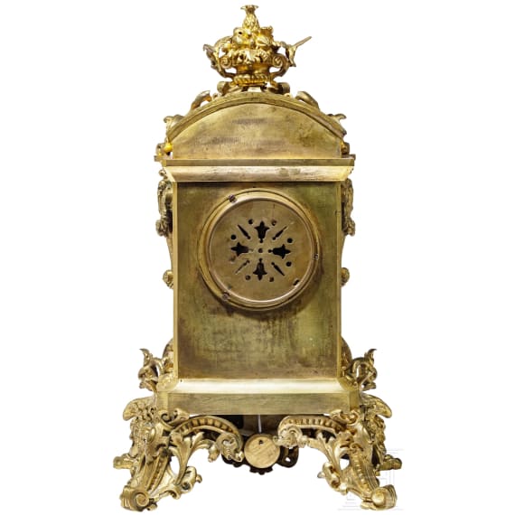 Bronze-Pendule mit S&egrave;vres-Porzellaneinlagen, Frankreich, 2. H&auml;lfte 19. Jhdt.