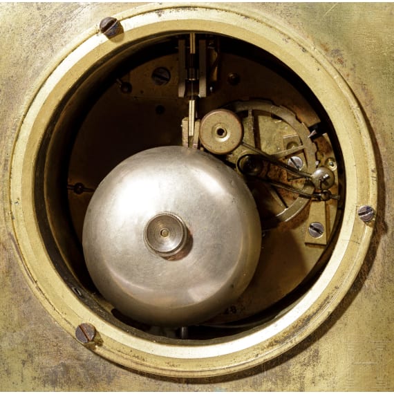 Bronze-Pendule mit S&egrave;vres-Porzellaneinlagen, Frankreich, 2. H&auml;lfte 19. Jhdt.